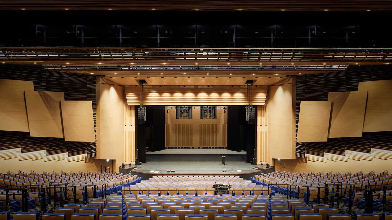 centre-congres-auditorium-angers-architecte-durand (3)