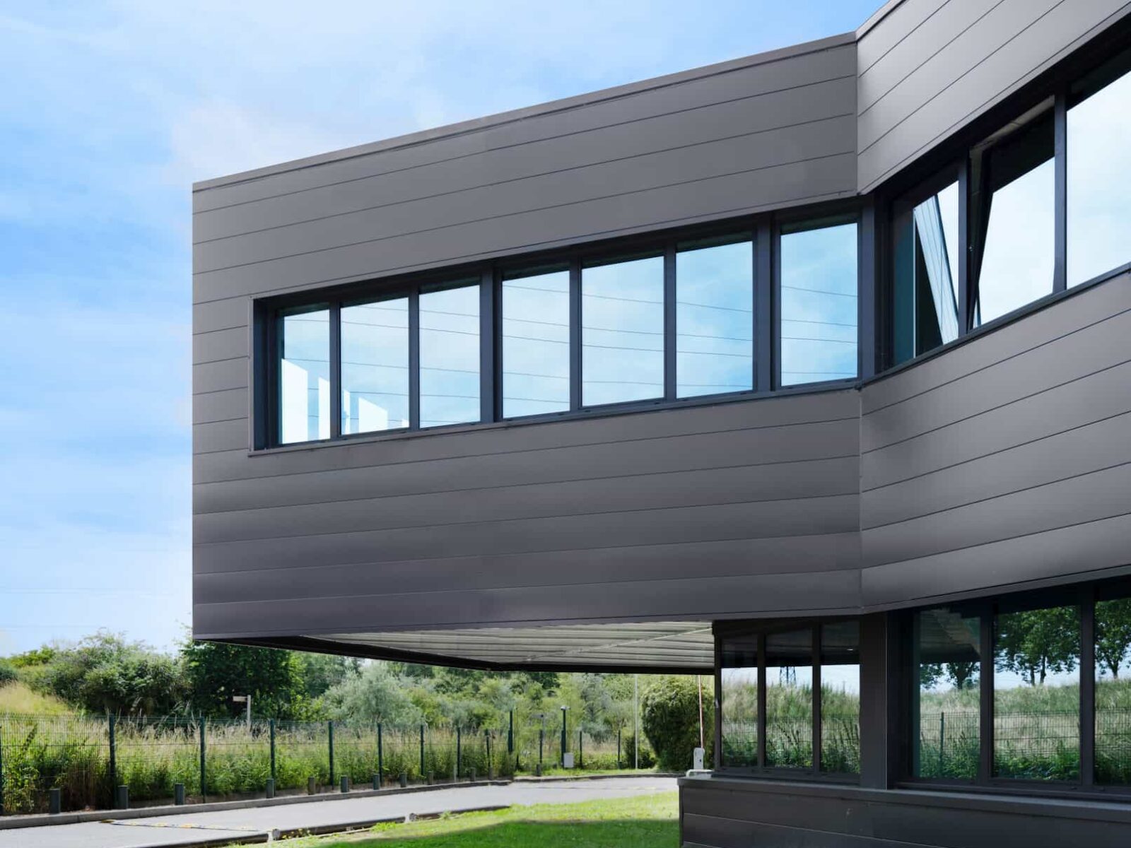 rehabilition-trappes-bureaux-architecte-durand (22)