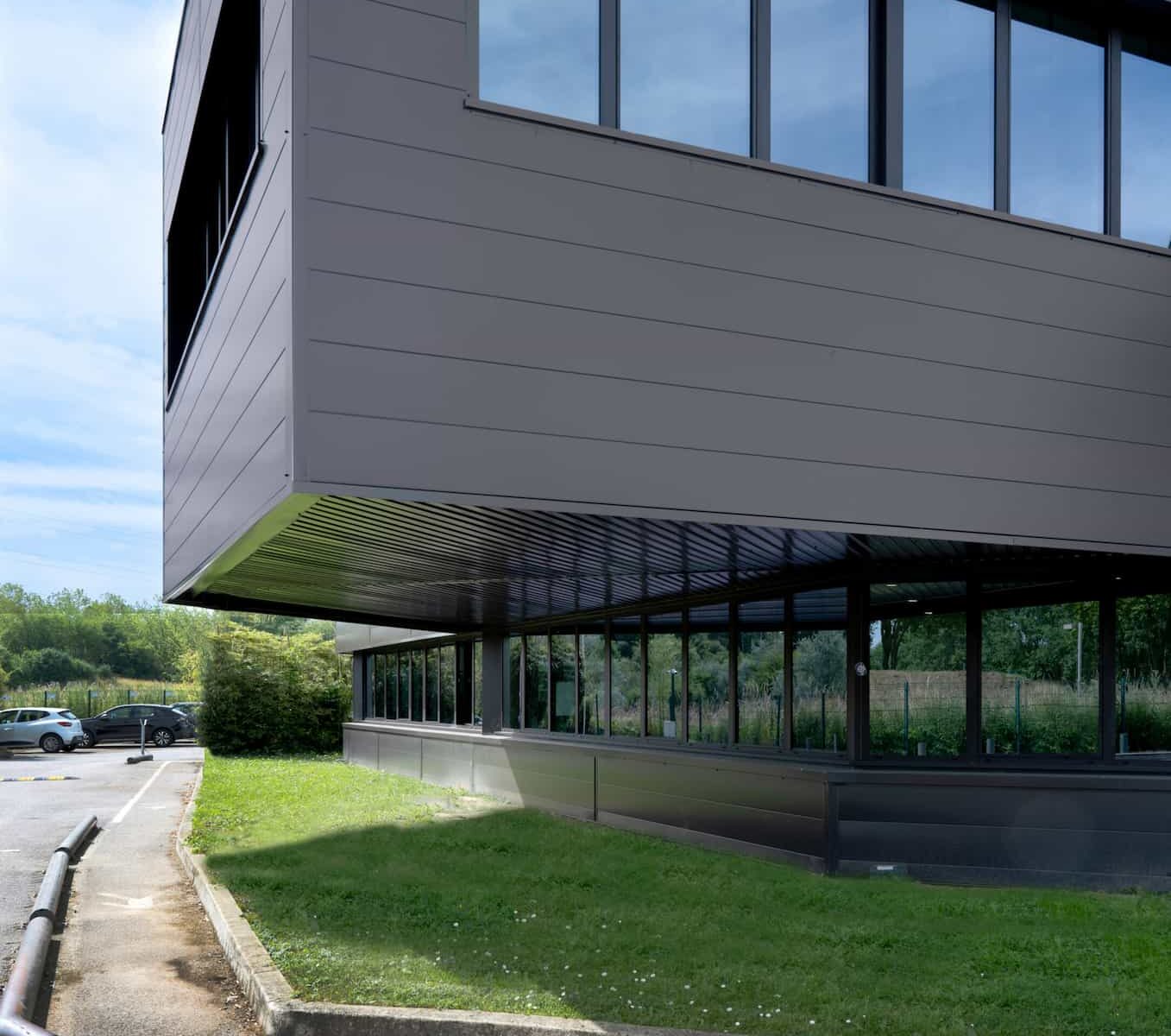 rehabilition-trappes-bureaux-architecte-durand (23)